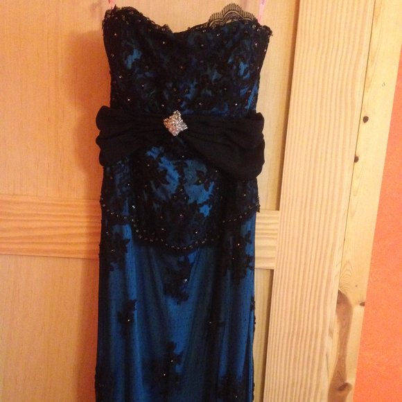 Prom Dress Blue dress with sheer black lace - Picture 1 of 8